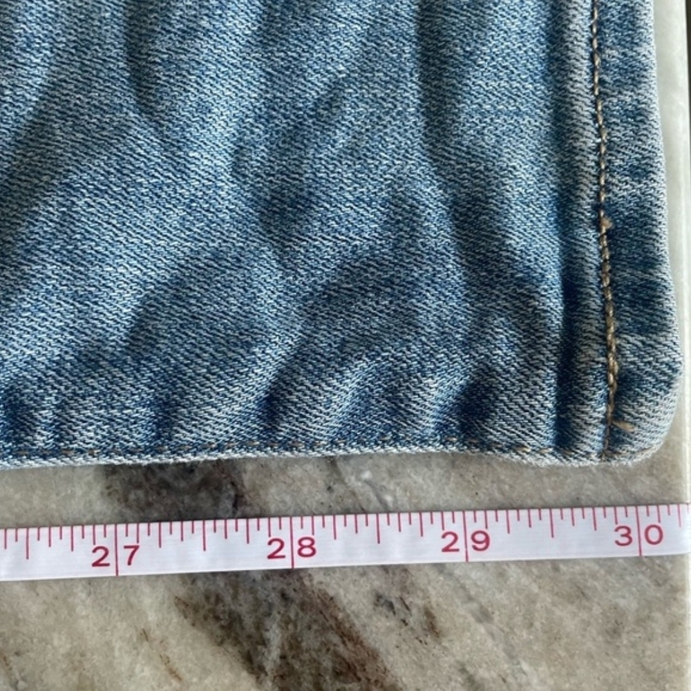 Levi's | Light Blue Mid Rise Skinny Jeans - Picture 5 of 6